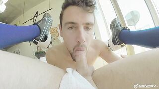 Take A Swing (Elijah Wood, Archer)