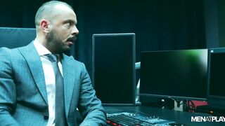 Supporting Co-Worker (Bruno Max, Sir Peter)