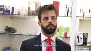 Hands Tied (Hector de Silva, Robbie Rojo)